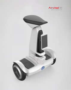 Airwheel服务型机器人 以匠心工业设计，为智能服务“有备而来”